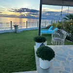 Villa Beachfront Athina