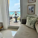 Villa Beachfront Athina *