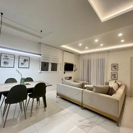 Vila Beachfront Athina
