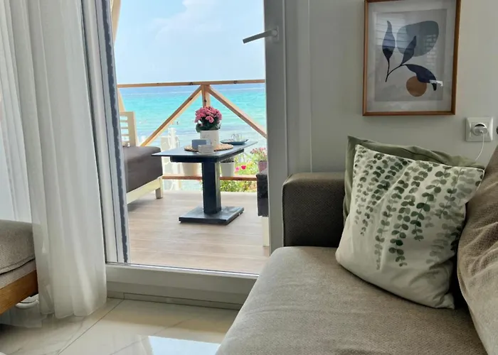 Villa Beachfront Athina *