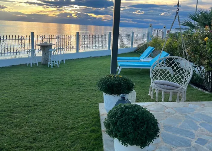 Villa Beachfront Athina