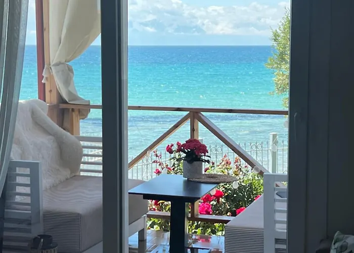 Villa Beachfront Athina