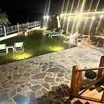Beachfront Athina Βίλα Vergia